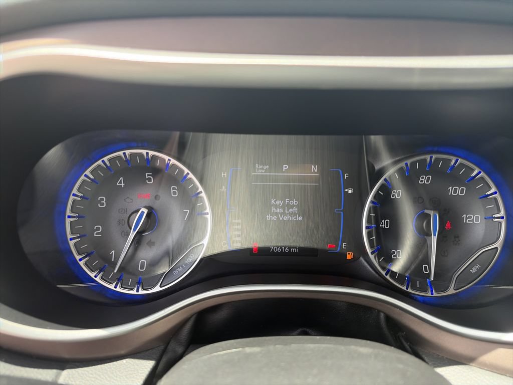 Used 2023 Chrysler Voyager LX FWD image 40