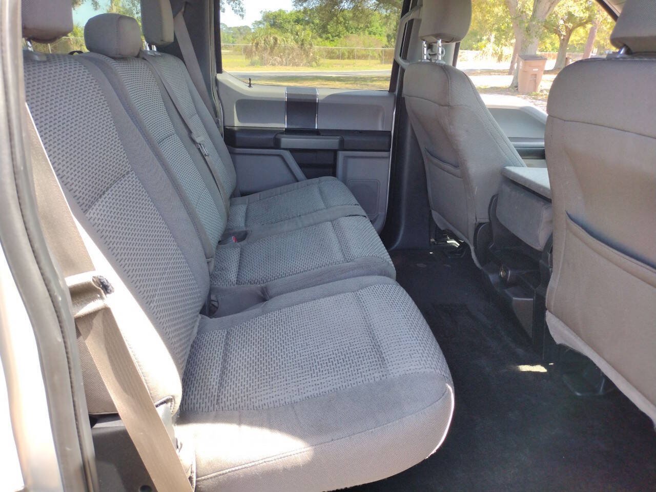 Used 2015 Ford F150 XLT RWD image 11