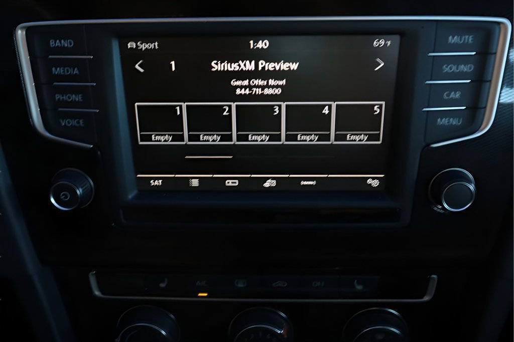 Used 2016 Volkswagen GTI S FWD image 22