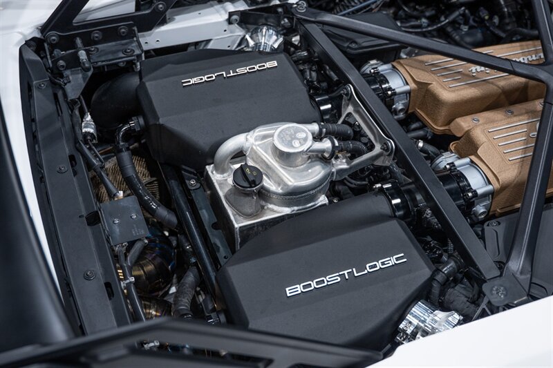 Used 2022 Lamborghini Huracan STO RWD image 44