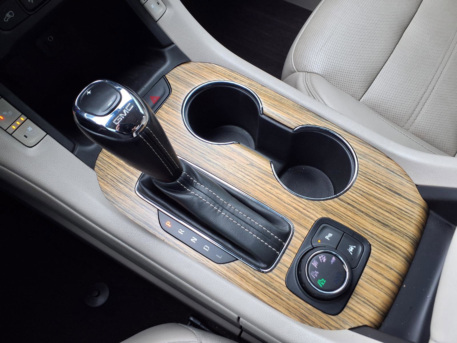 Used 2018 GMC Acadia Denali w/ Technology Package image 28