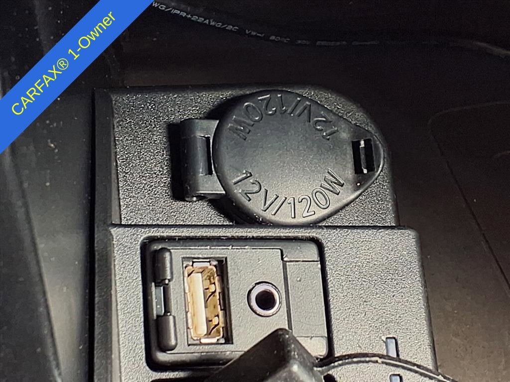 Used 2015 Toyota Camry SE w/ Moonroof Package image 29