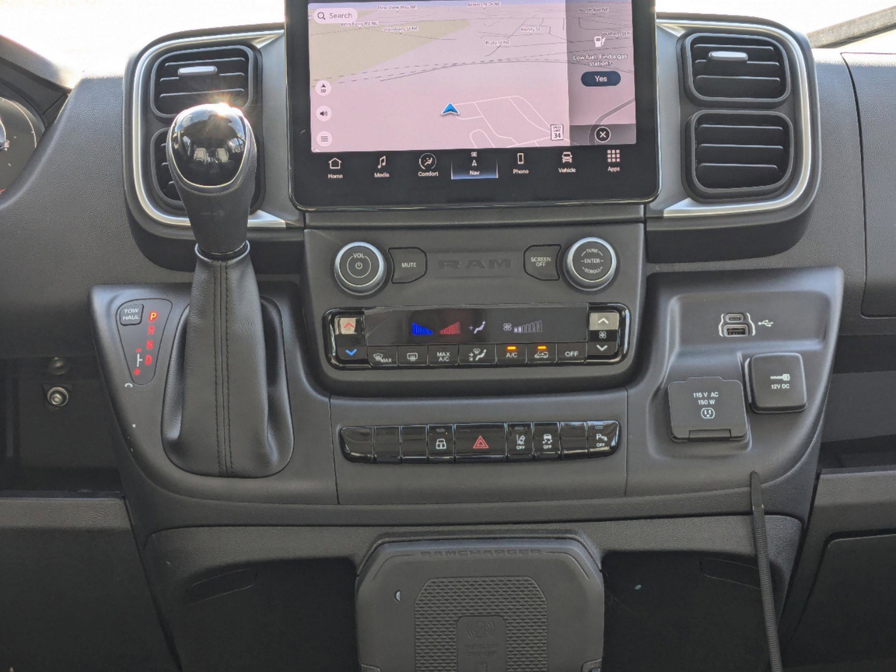 New 2025 RAM ProMaster 3500 w/ Leather Interior Group image 16