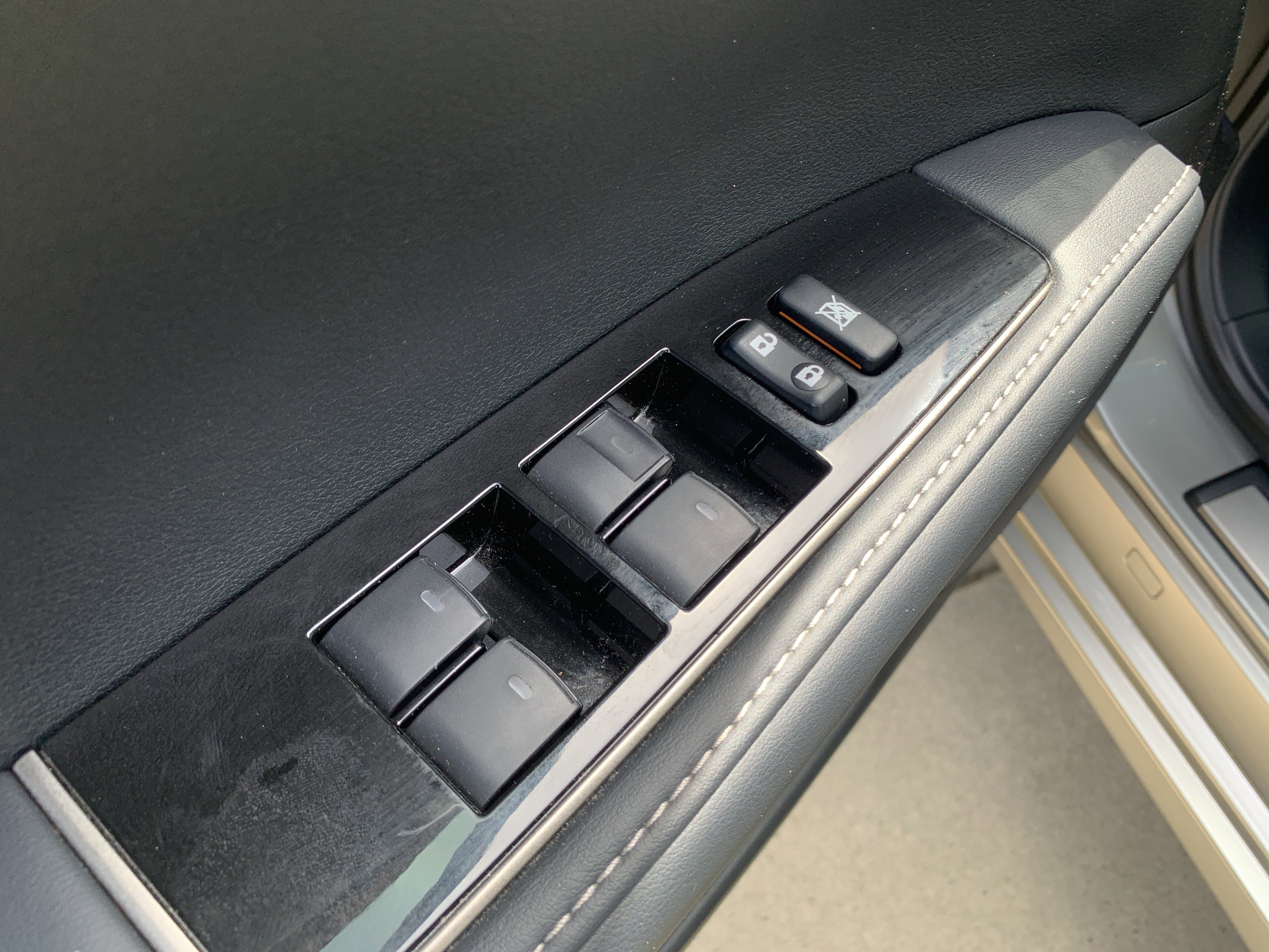 Used 2017 Lexus ES 350 w/ Luxury Package image 11