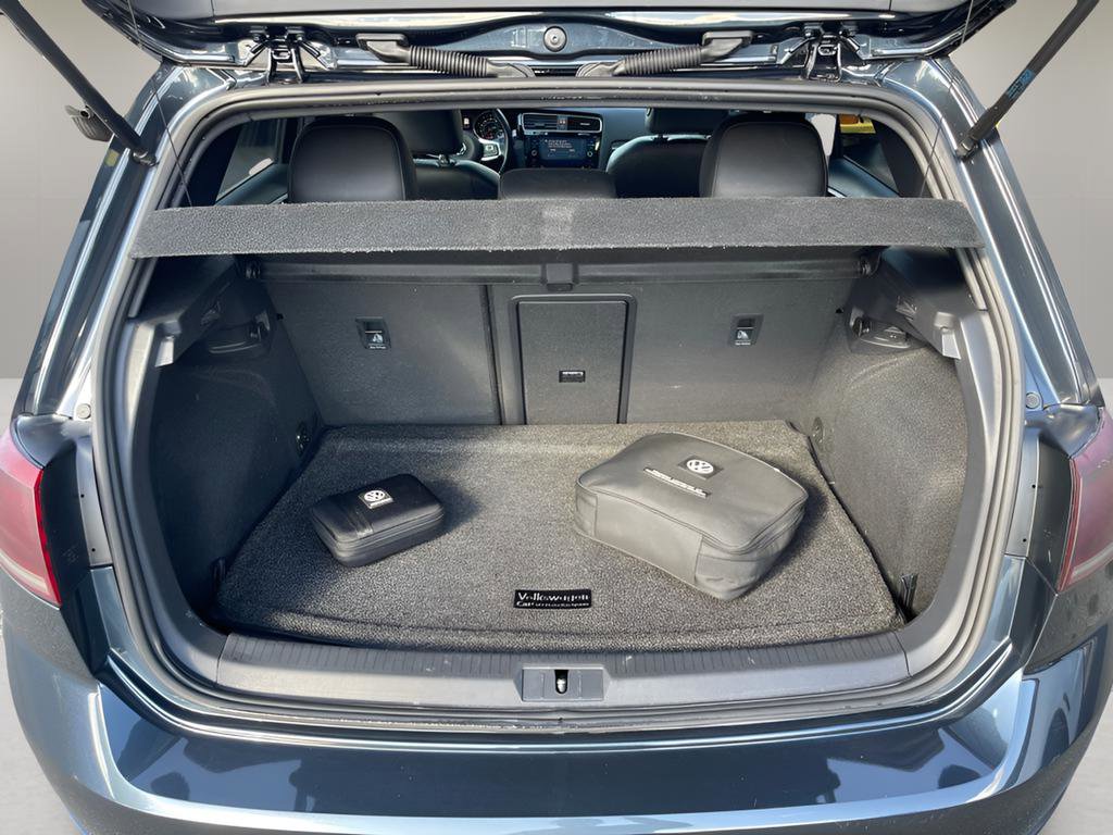 Used 2021 Volkswagen GTI SE image 17