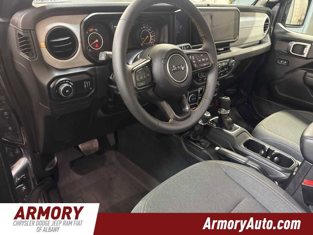 Used 2024 Jeep Wrangler Willys image 9