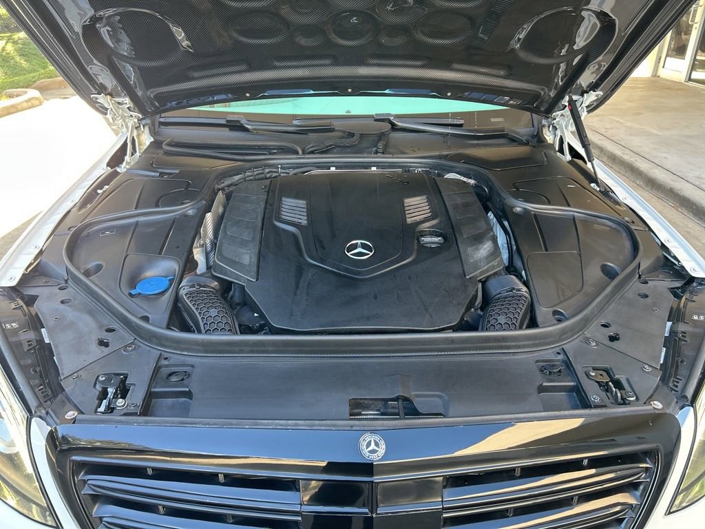Used 2019 Mercedes-Benz S 560 Sedan w/ Premium Package image 10