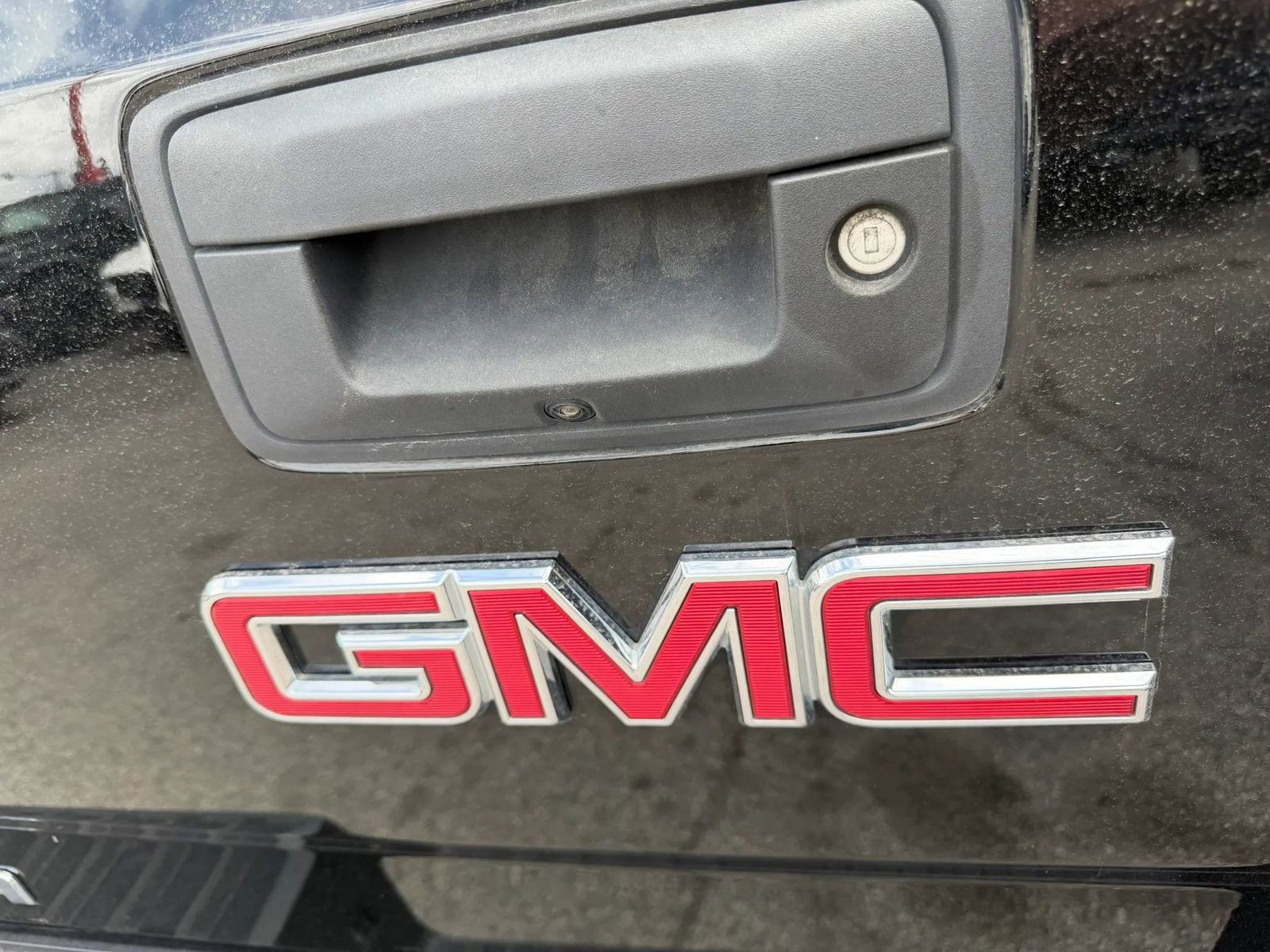 Used 2018 GMC Sierra 1500 SLT w/ All-Terrain Package AWD/4WD image 15