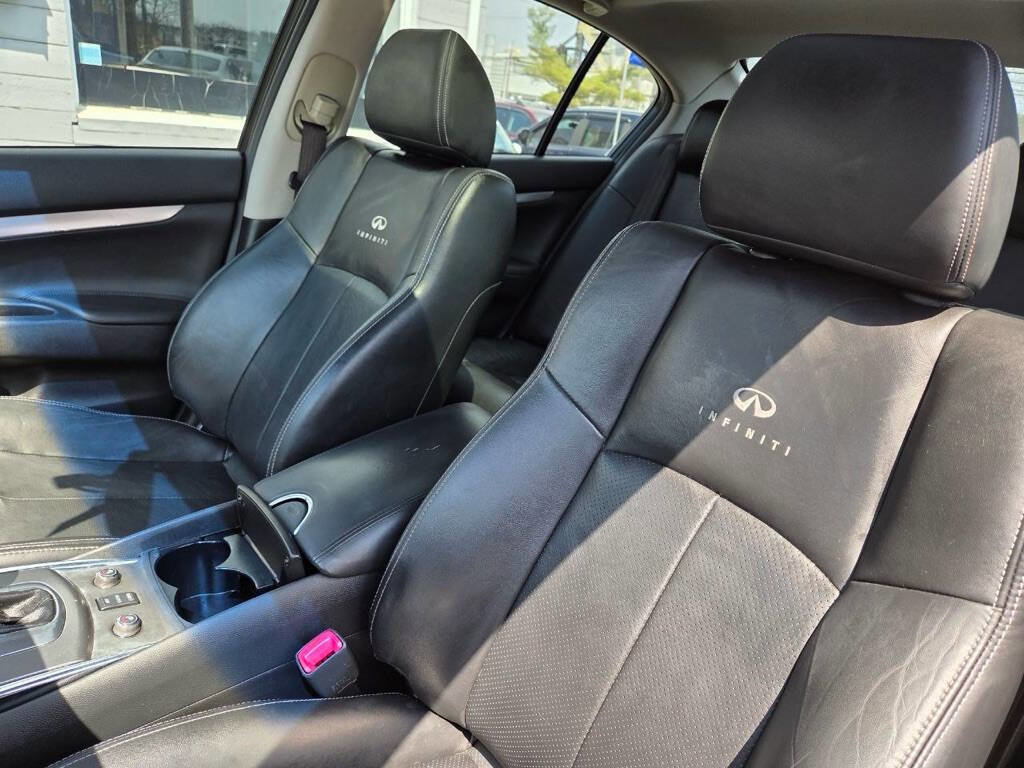 Used 2013 INFINITI G37 x Sedan w/ Premium Pkg image 11