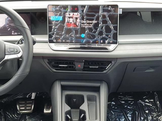 New 2026 Volkswagen Tiguan SE R-Line AWD/4WD image 16