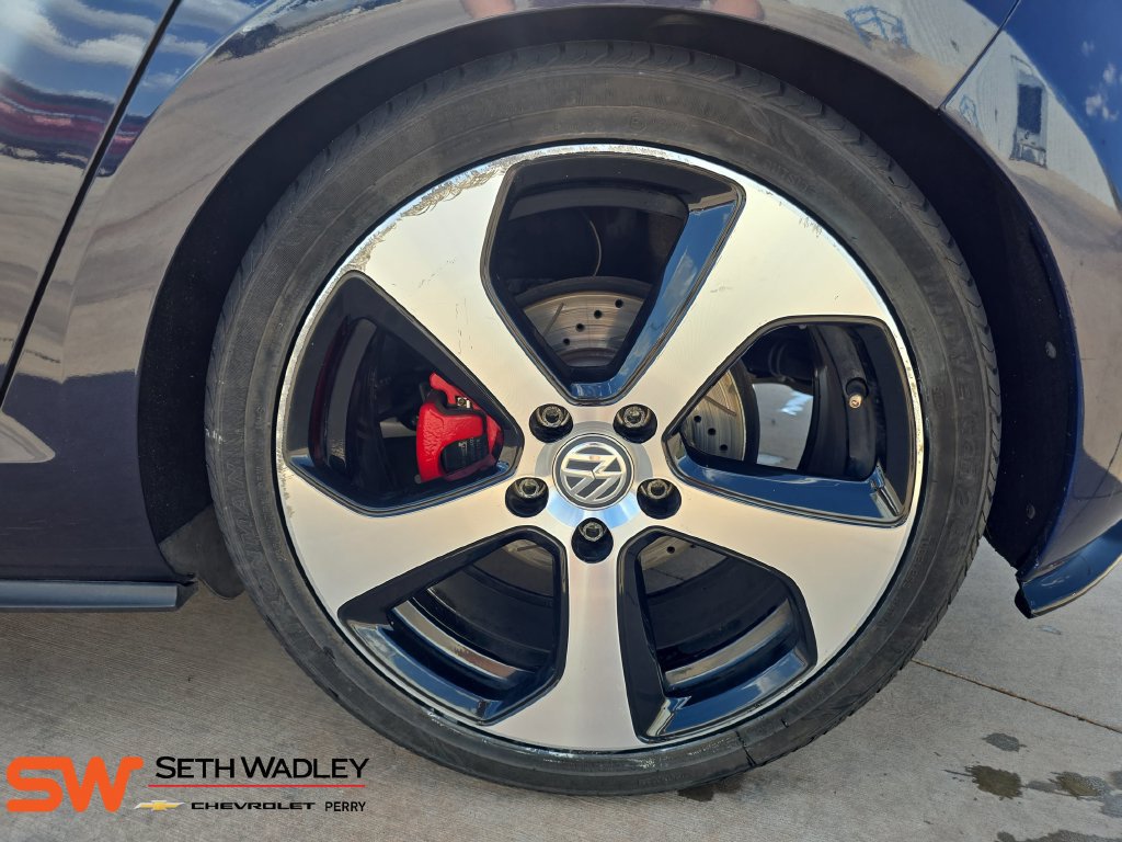 Used 2017 Volkswagen GTI S FWD image 31