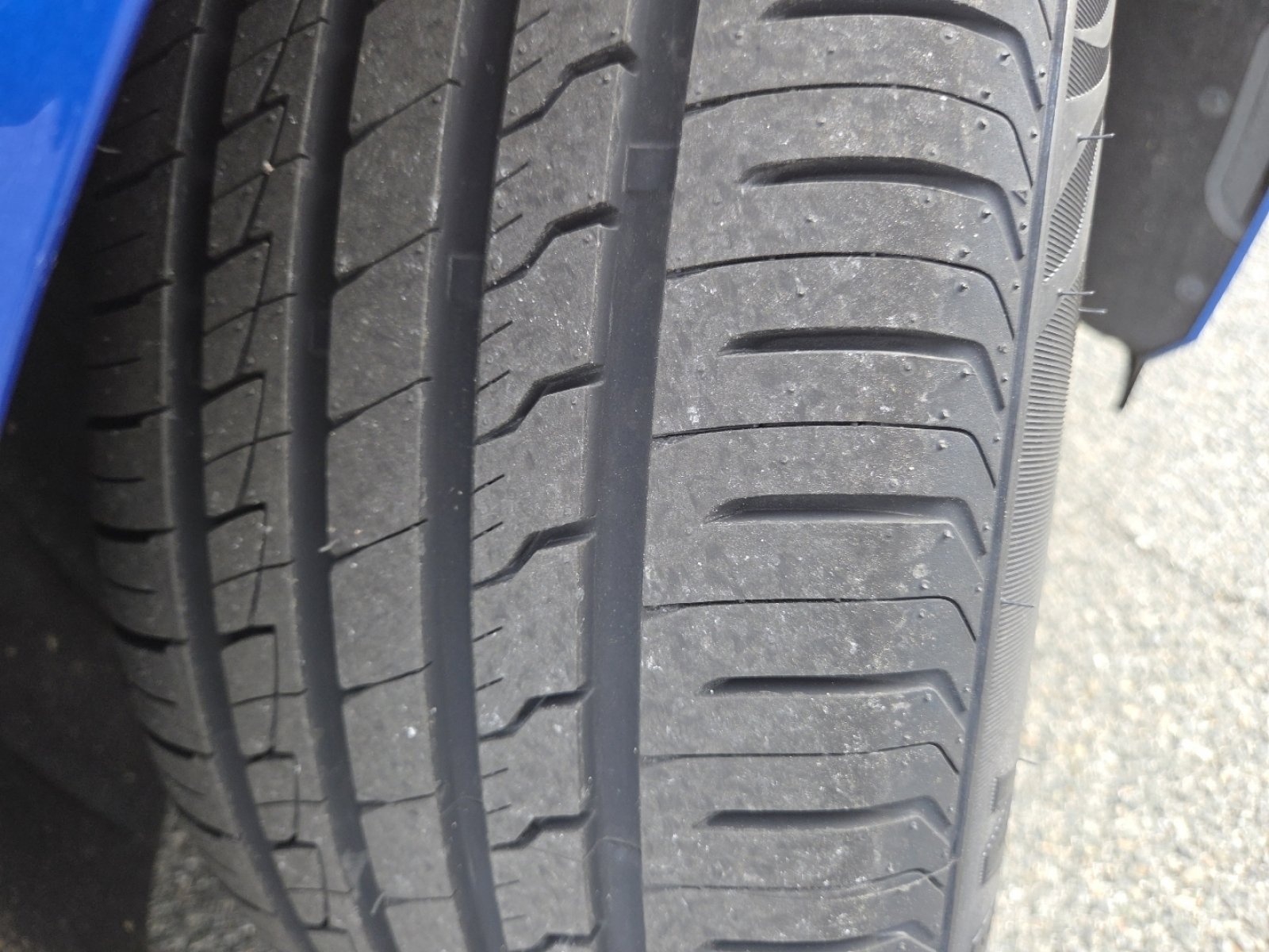 Used 2018 Chevrolet Camaro LT image 11