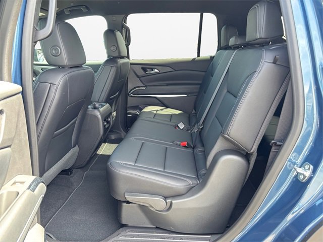 New 2025 Chevrolet Traverse LT w/ Enhanced Driving Package image 13