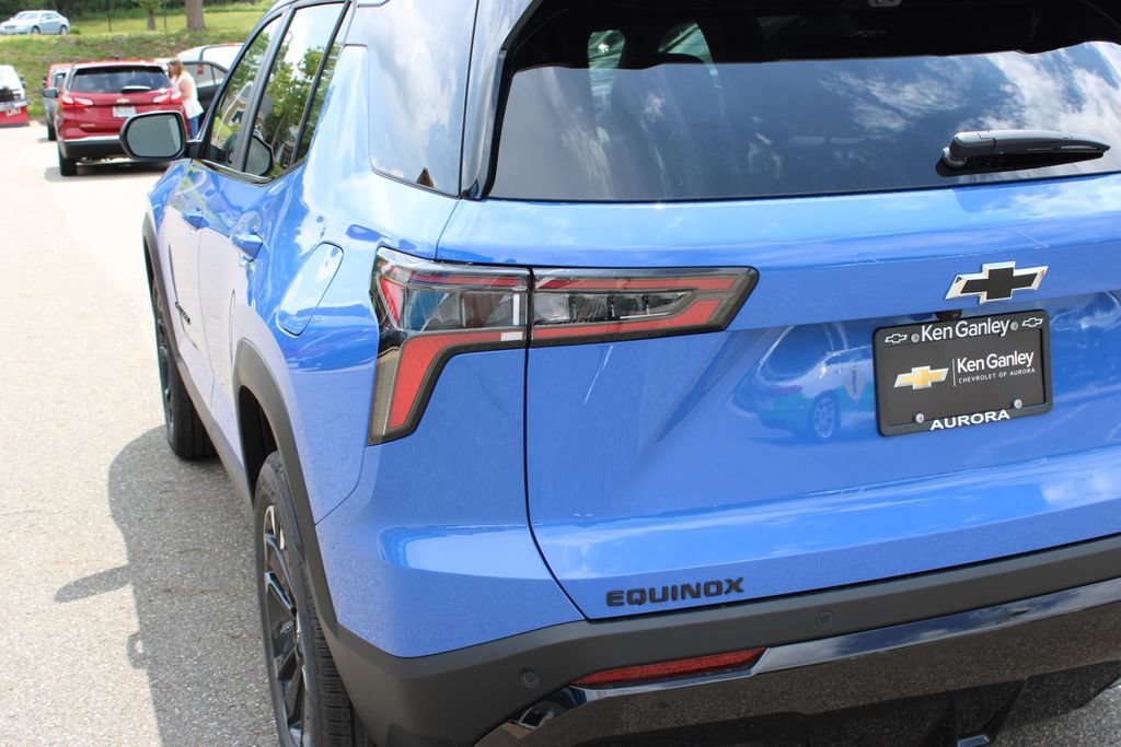 New 2026 Chevrolet Equinox RS w/ Convenience Package III FWD image 35
