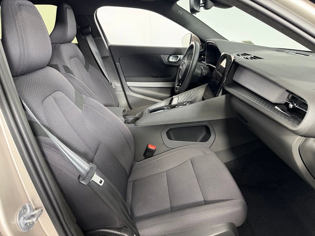 Used 2024 Polestar Polestar 2 w/ Pilot Pack image 32