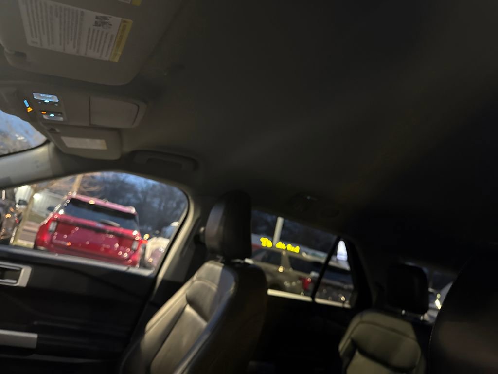 Used 2023 Ford Explorer XLT w/ Equipment Group 202A image 21
