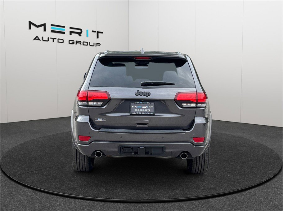 Used 2015 Jeep Grand Cherokee Altitude RWD image 8