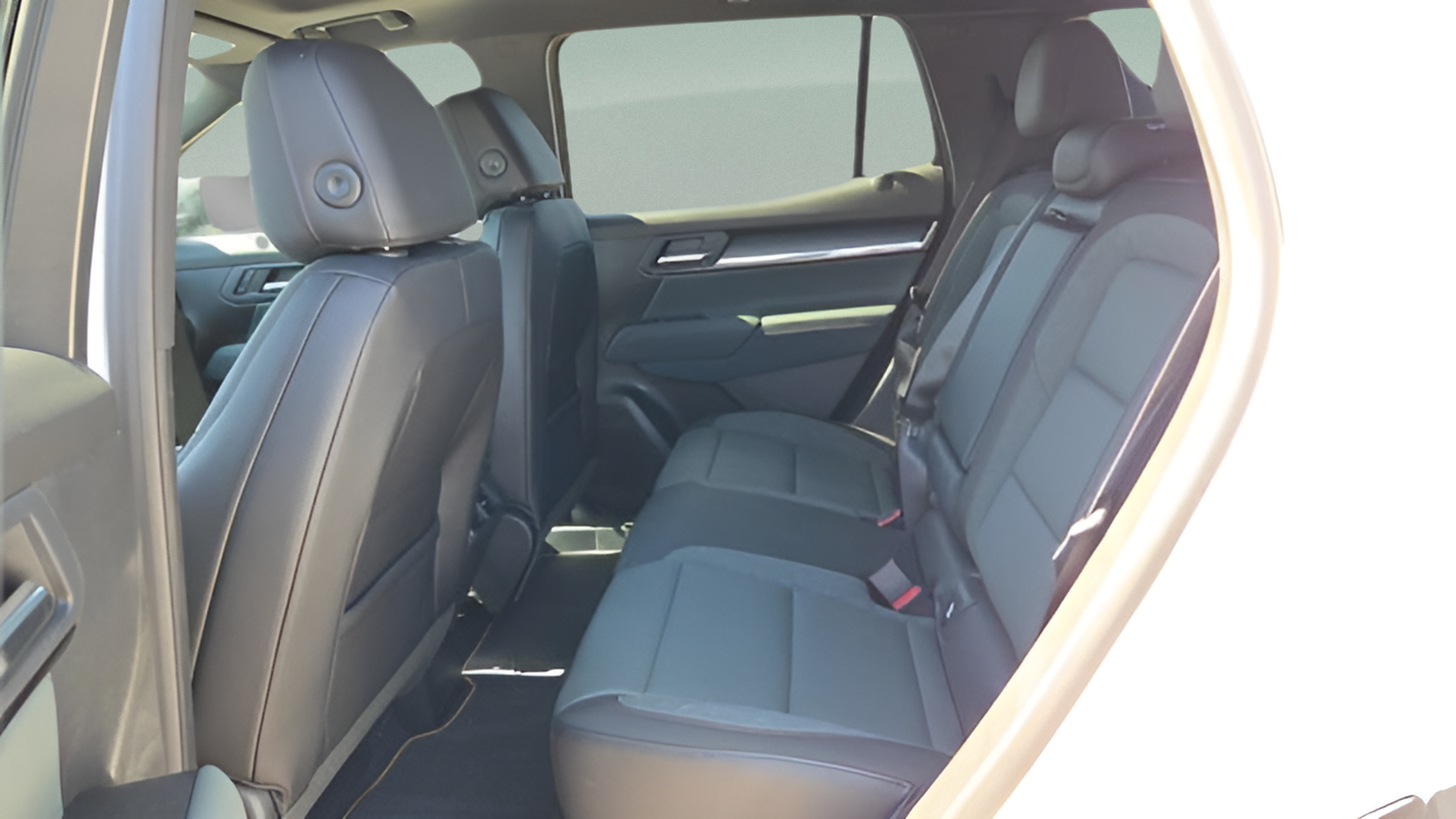 Used 2026 GMC Terrain AT4 w/ Convenience Package III AWD/4WD image 10