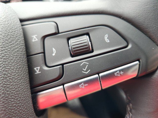 Used 2024 Cadillac XT4 Luxury image 41