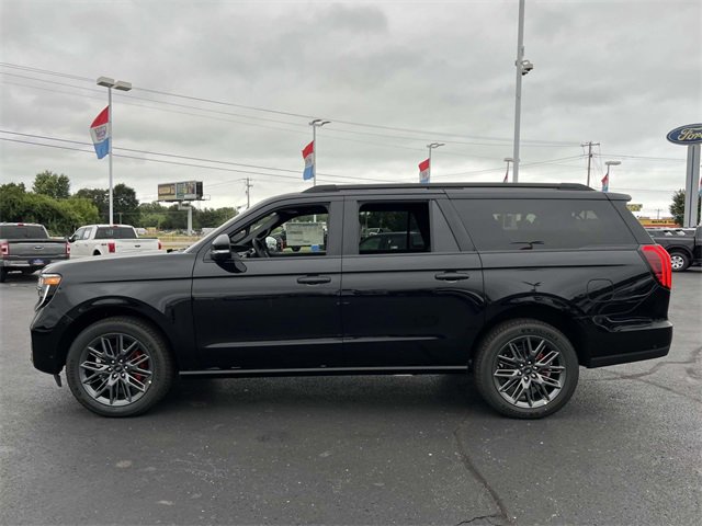 New 2025 Ford Expedition Max Platinum w/ Stealth Performance Package image 4