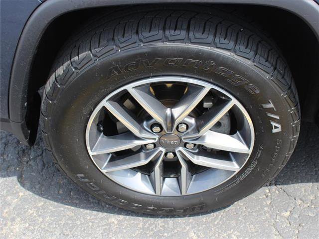 Used 2020 Jeep Grand Cherokee Limited w/ Trailer Tow Group IV image 41