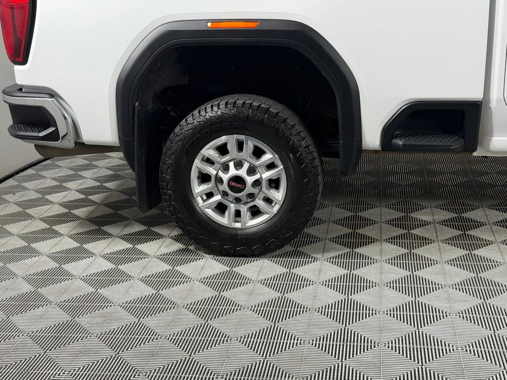 Used 2023 GMC Sierra 2500 SLE w/ SLE Value Package; image 12