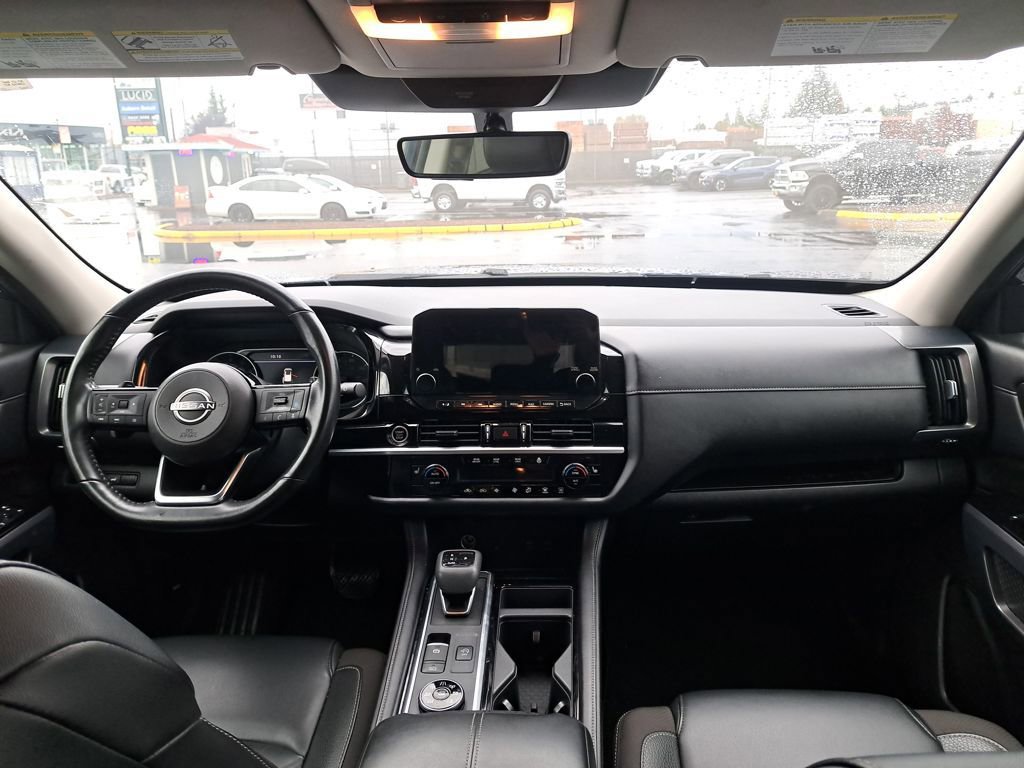 Used 2023 Nissan Pathfinder SL image 19