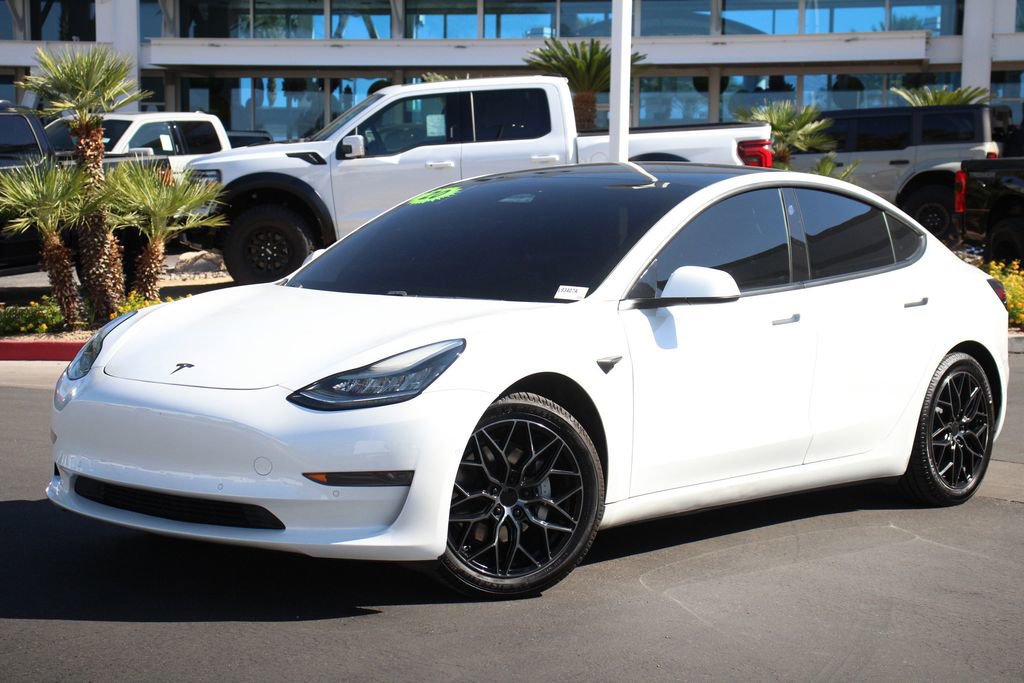 Used 2020 Tesla Model 3 Standard Range Plus RWD image 1