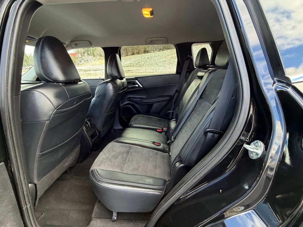 Used 2024 Mitsubishi Outlander SE AWD/4WD image 22