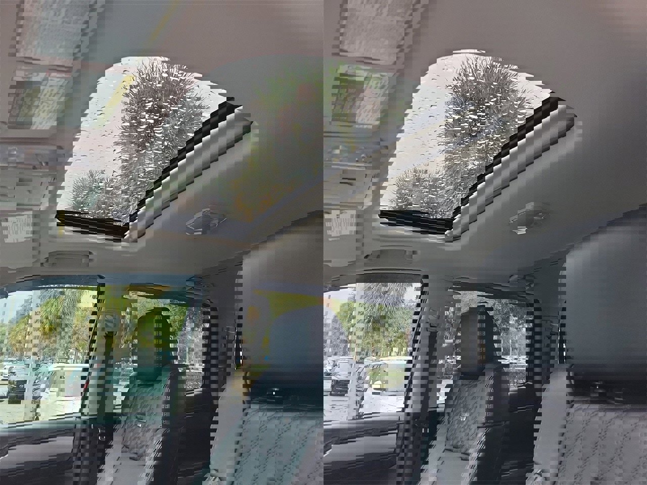 Used 2018 Toyota Tundra Platinum image 17