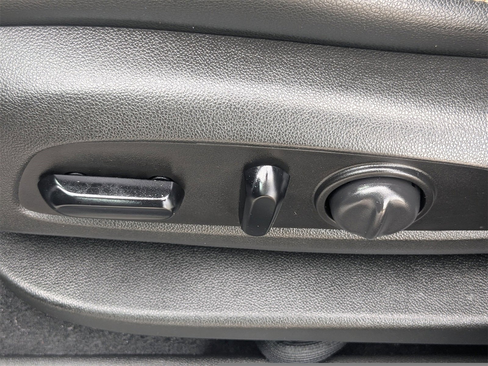 Used 2021 GMC Terrain SLT image 22