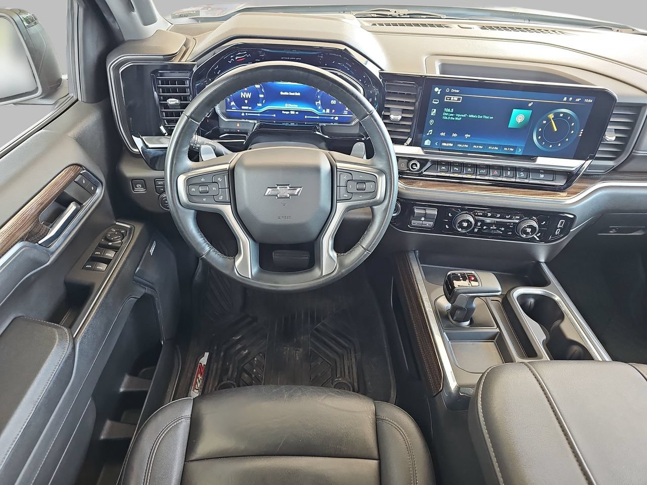 Certified 2023 Chevrolet Silverado 1500 RST w/ Convenience Package II AWD/4WD image 19