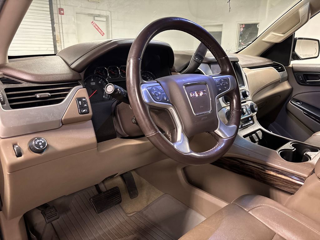 Used 2017 GMC Yukon SLT w/ Open Road Package image 28