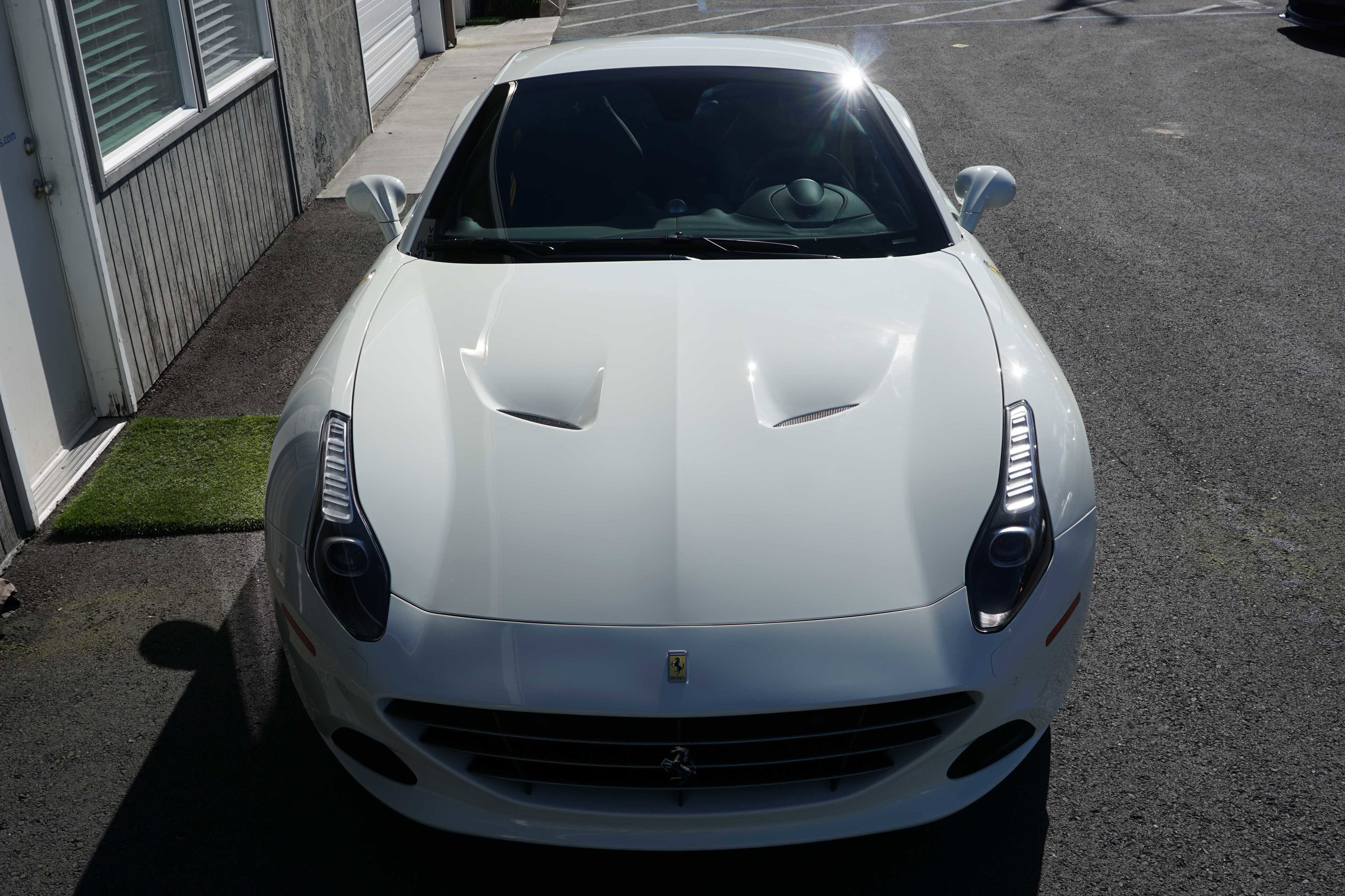 Used 2017 Ferrari California T image 6
