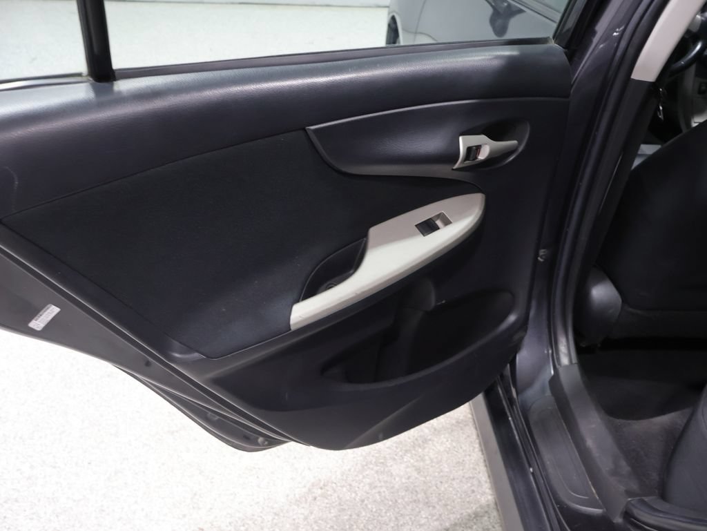Used 2010 Toyota Corolla S FWD image 19