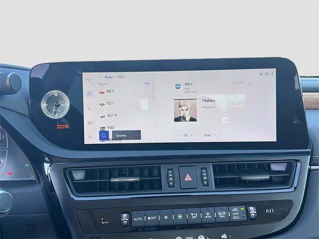 New 2025 Lexus ES 350 Ultra Luxury image 31