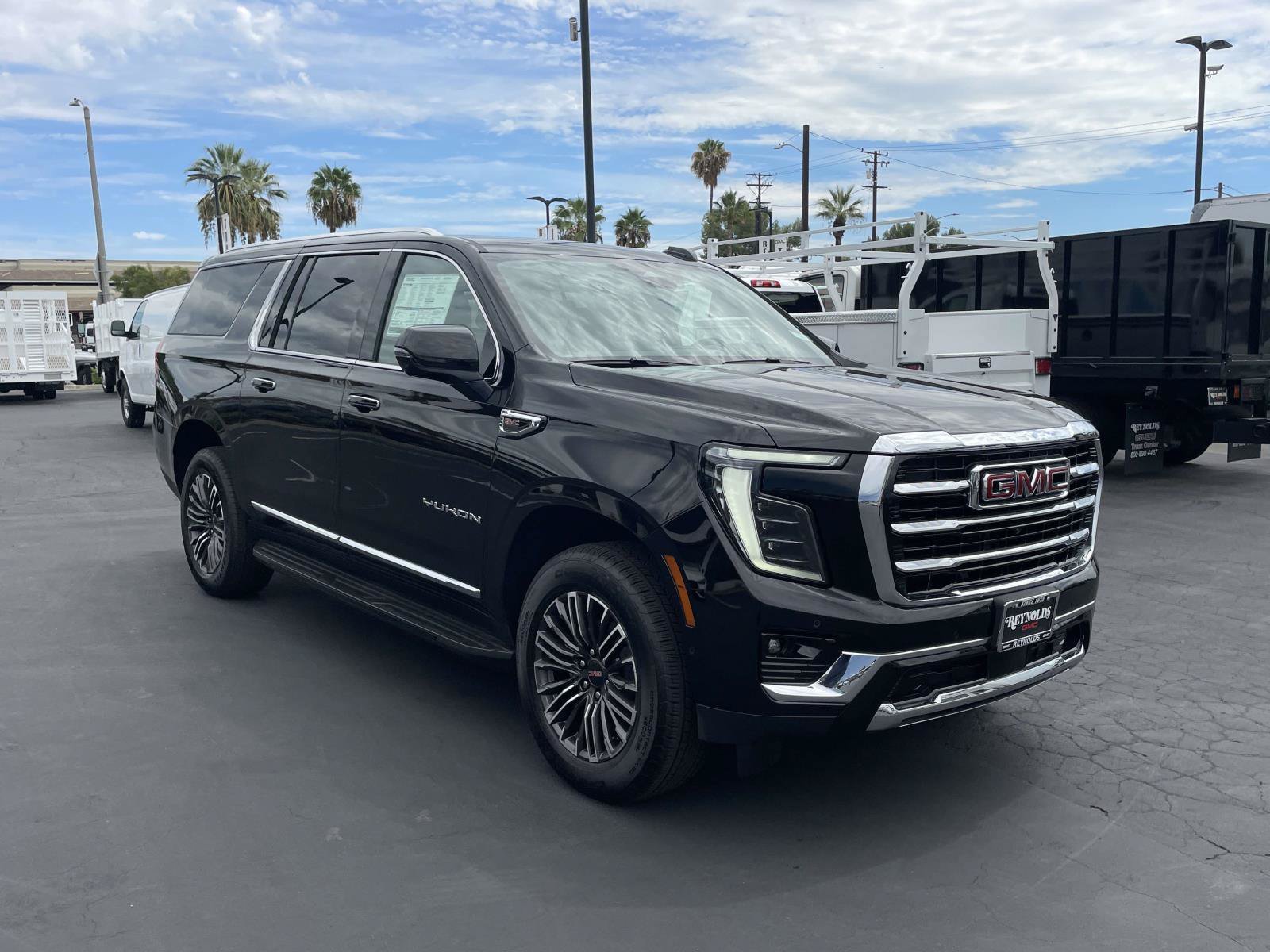 New 2026 GMC Yukon XL Elevation RWD image 3