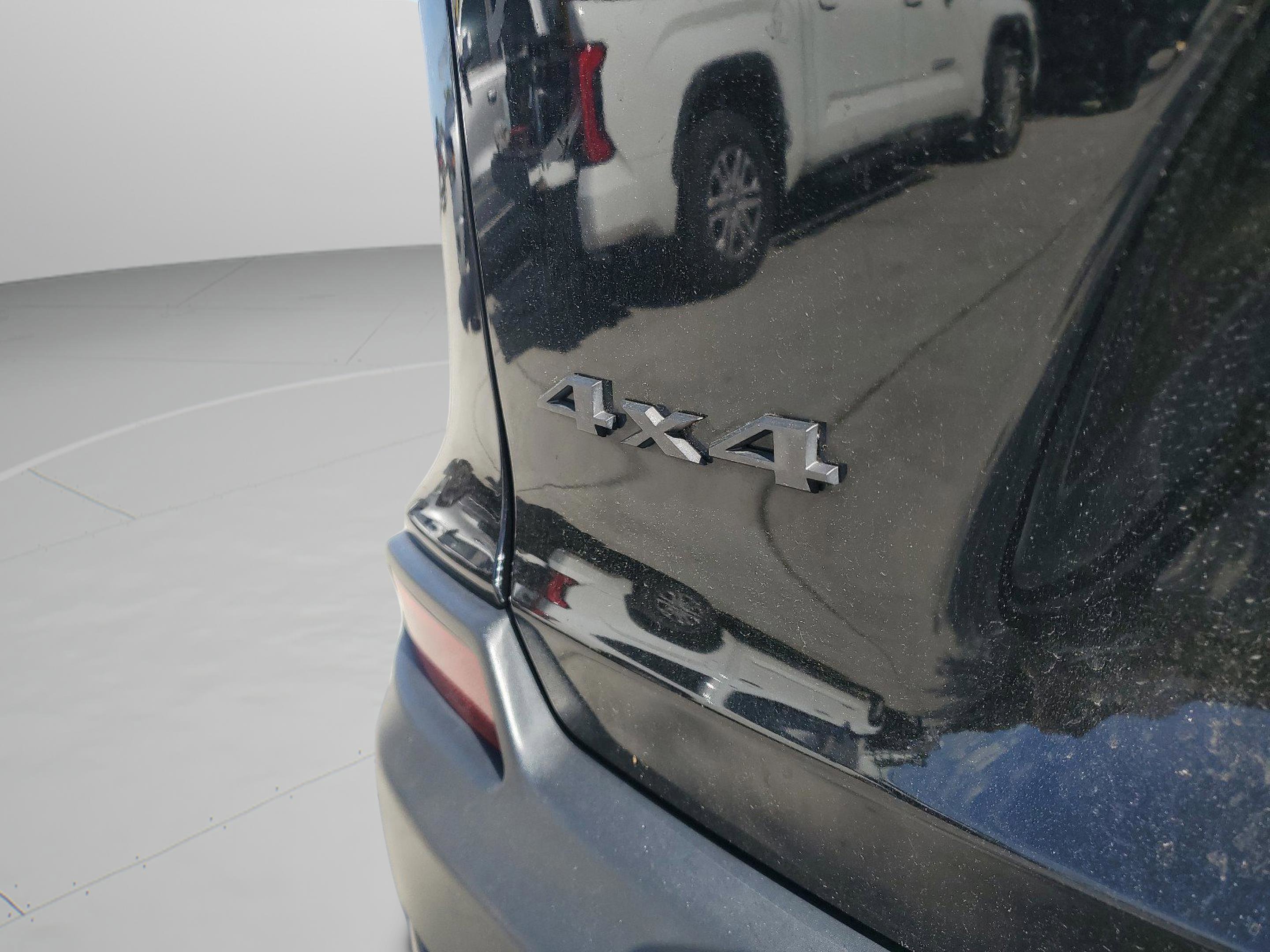 Used 2022 Jeep Cherokee Trailhawk w/ Sound & Nav Group image 31