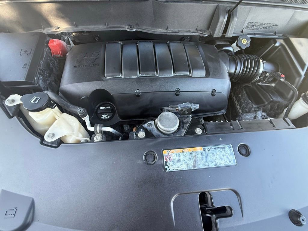 Used 2017 Chevrolet Traverse LT w/ Style and Technology Package image 31