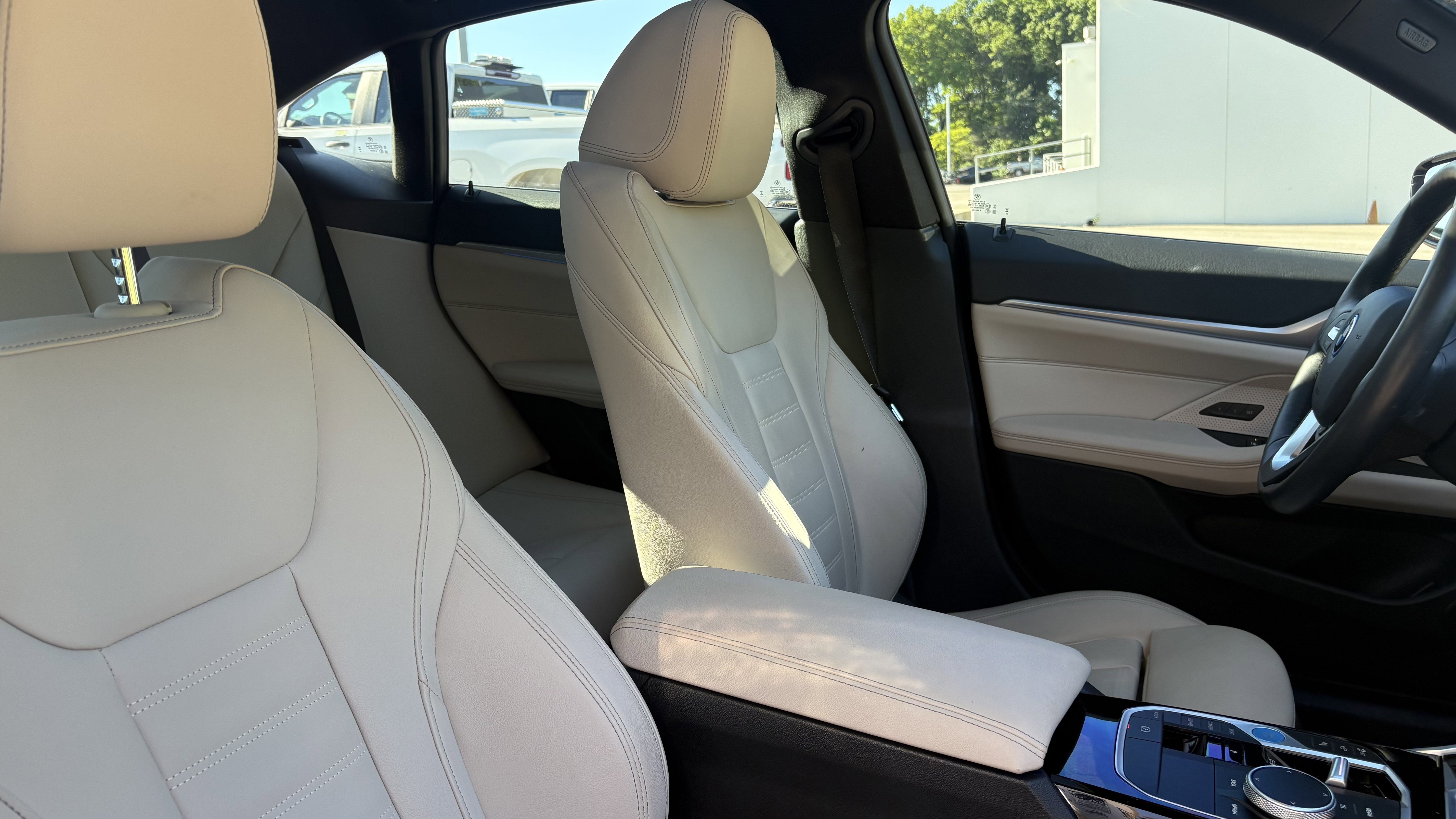 Certified 2024 BMW i4 eDrive40 w/ Premium Package RWD image 33