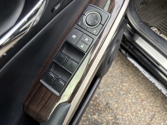 Used 2016 Lexus IS 300 AWD w/ Luxury Package image 16