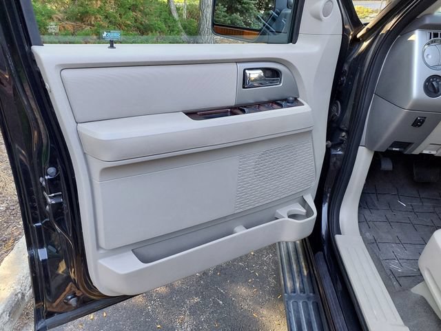 Used 2010 Ford Expedition Limited AWD/4WD image 17