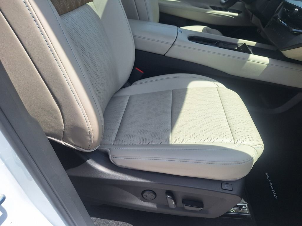 Used 2025 Nissan Murano Platinum w/ Cargo Package image 29
