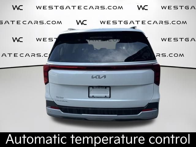 Certified 2025 Kia Carnival EX image 10
