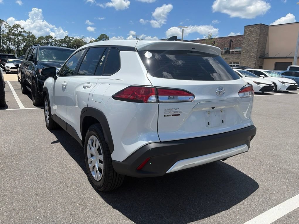 Used 2025 Toyota Corolla Cross L FWD image 16