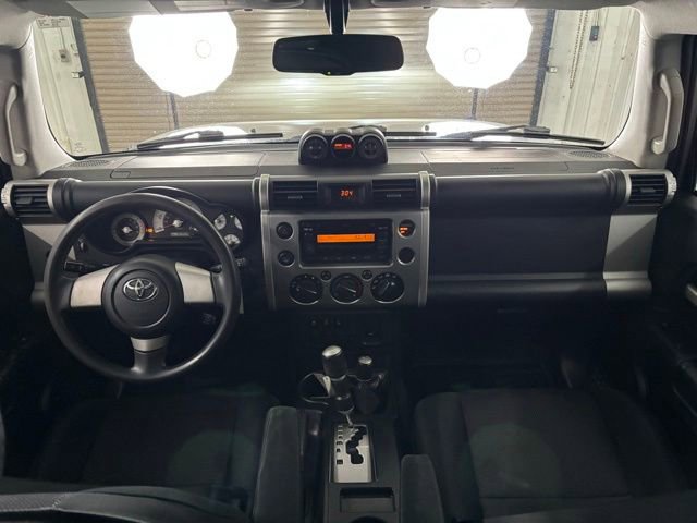 Used 2010 Toyota FJ Cruiser 4WD image 15