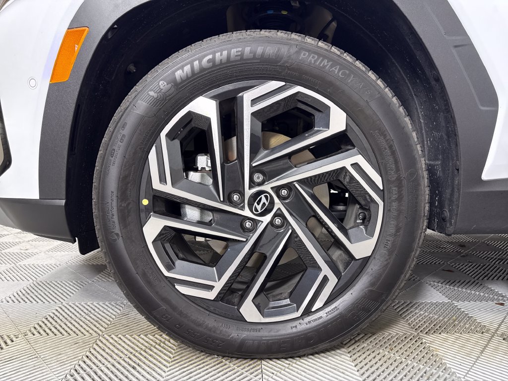 Certified 2026 Hyundai Tucson Limited AWD/4WD image 23