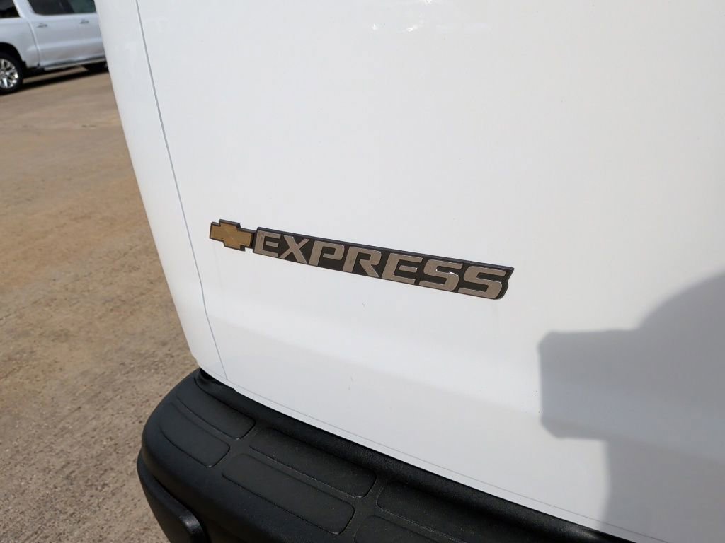 New 2025 Chevrolet Express 2500 w/ Safety Package RWD image 31