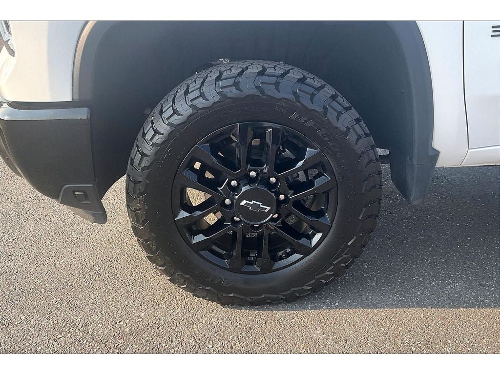 Used 2026 Chevrolet Silverado 3500 LTZ w/ Trail Boss Package AWD/4WD image 10