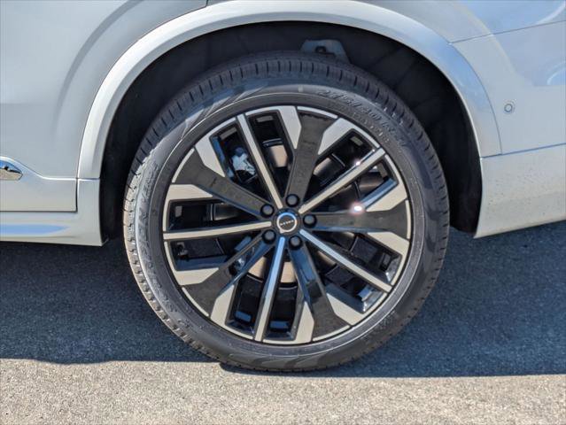 New 2026 Volvo XC90 T8 Ultra w/ Protection Package image 6